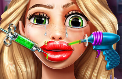 Goldie Lips Injections