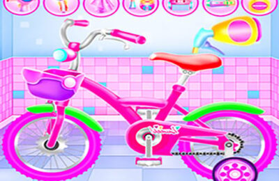 Girl Bike Fix Washing Salon